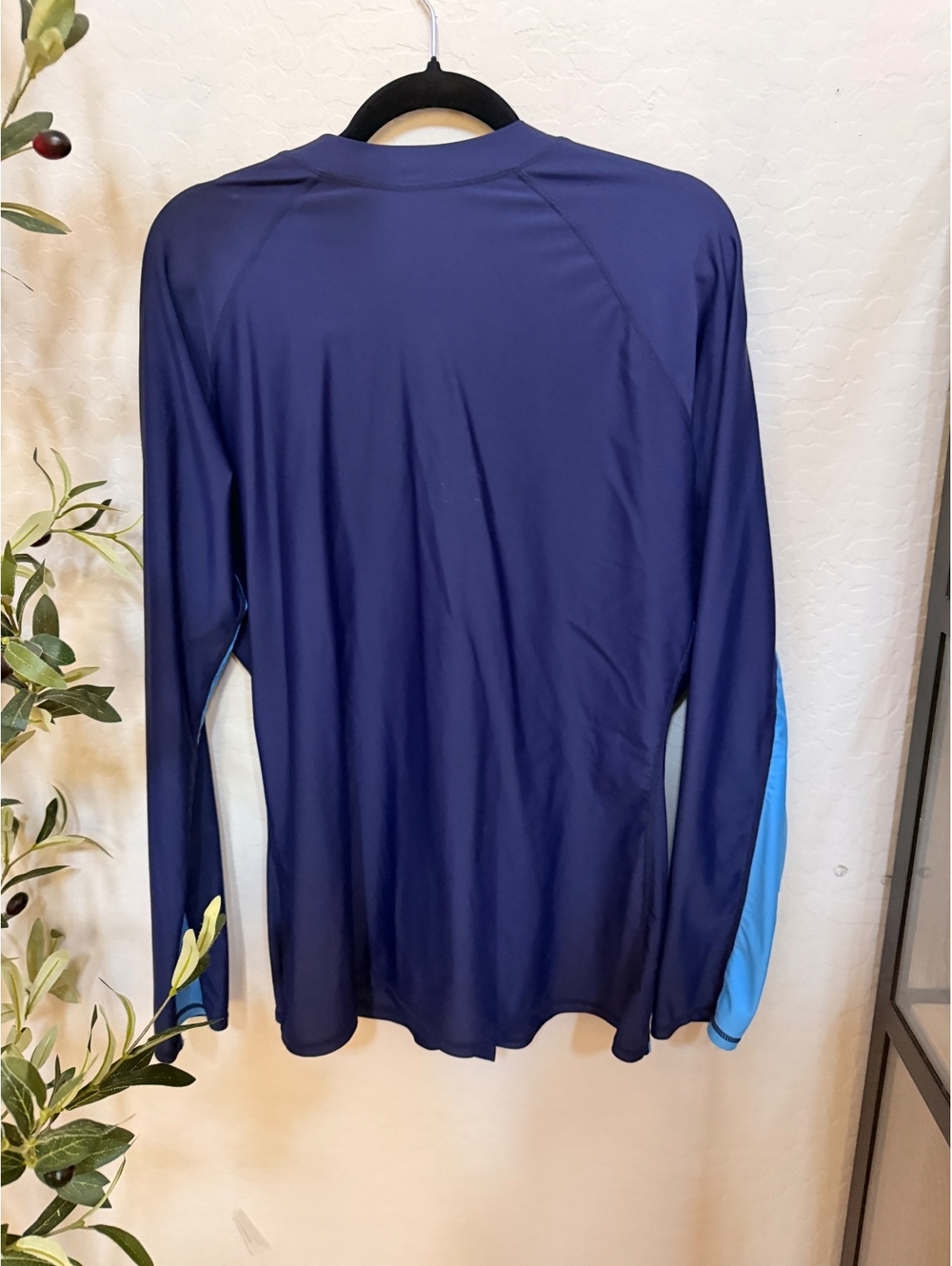Attraco Women’s long sleeve swim rash guard athletic jacket - Picture 4 of 4